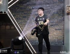 兰博竞技-Karsa爆冷击败美国队，精彩发挥引爆全场！的简单介绍