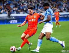 Lanbo-泰山雄鹿队击败岭北雄鹿队，摔跤热身赛上演裁判判罚引热议！(全国男子古典式摔跤锦标赛刘德利被压制)