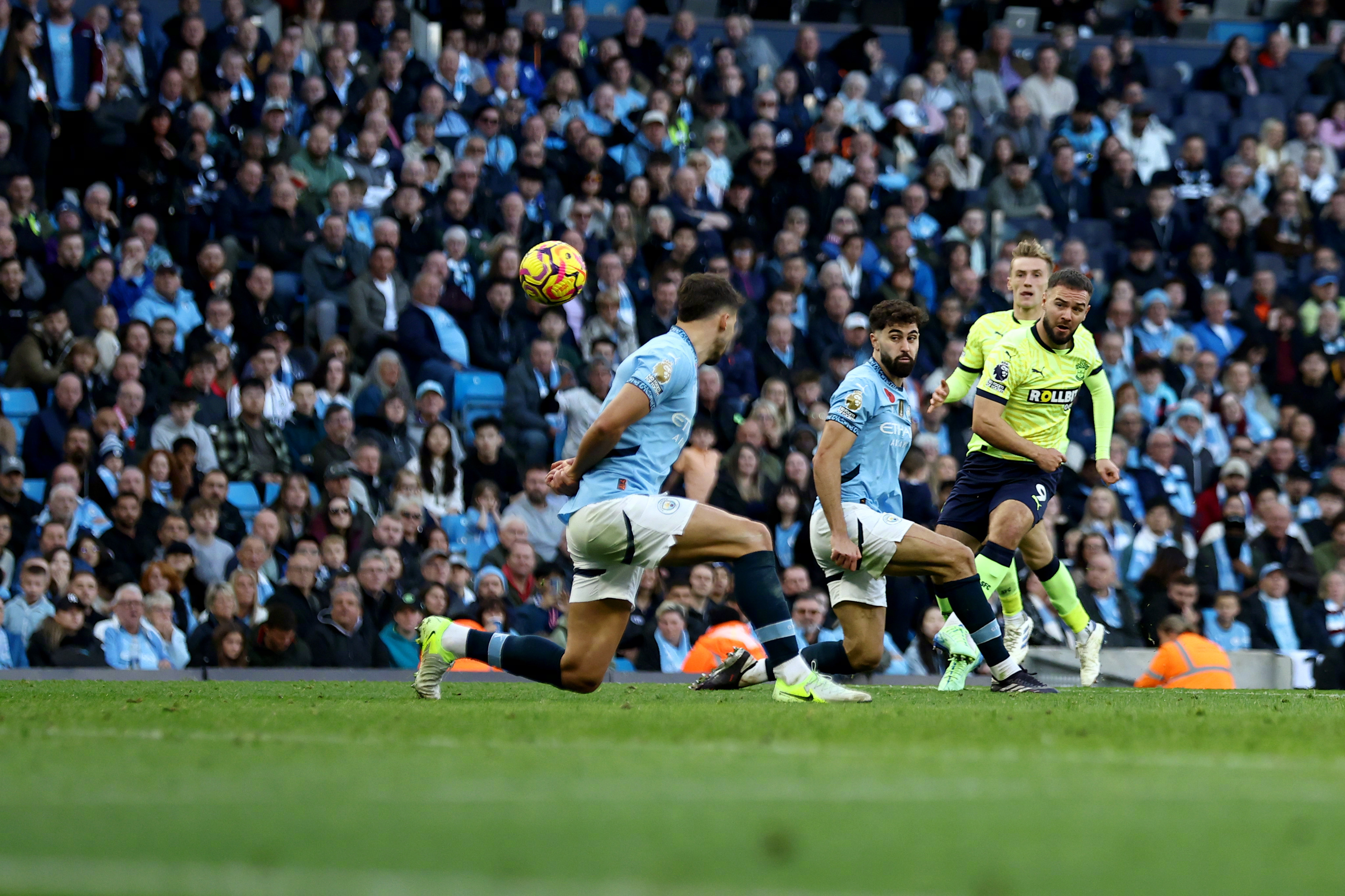 兰博电竞- 哈兰德在切尔西比赛中持续失利，出色发挥引发热议！引发球迷热议